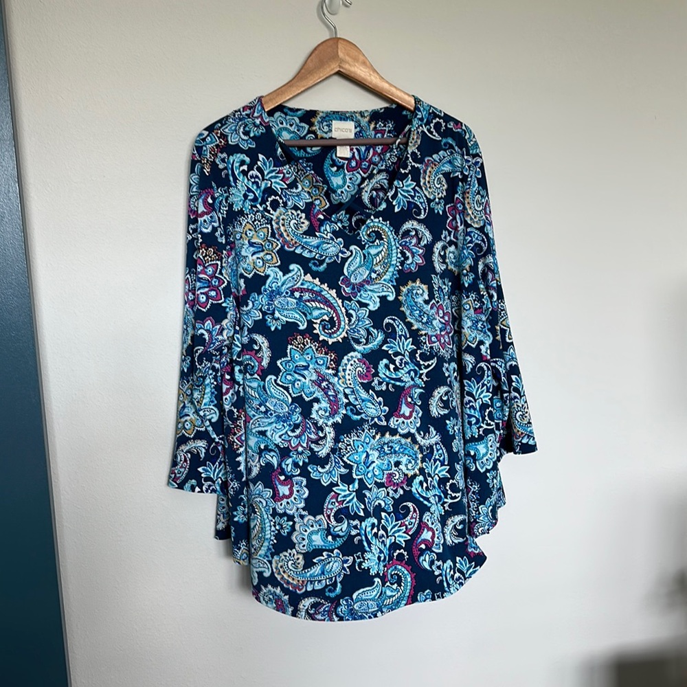 Bouncy blue Chicos top (sz3)